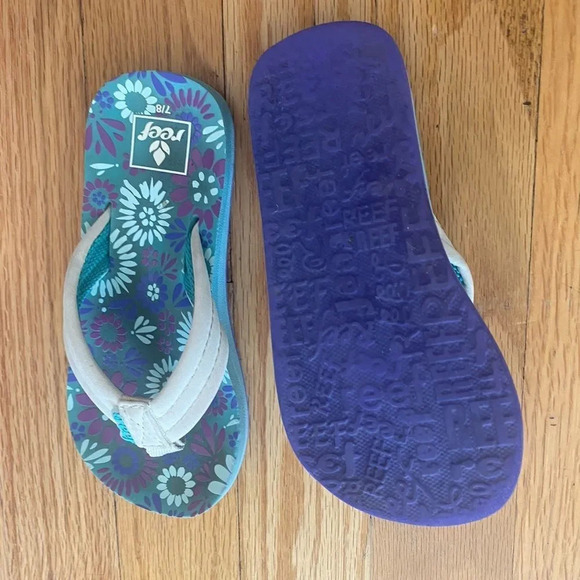 Reef flip flops size 7/8 - Picture 2 of 2